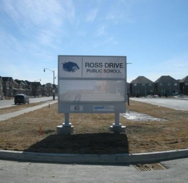 Rose Drive Public School sign