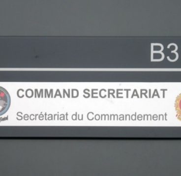 Command secretariat sign