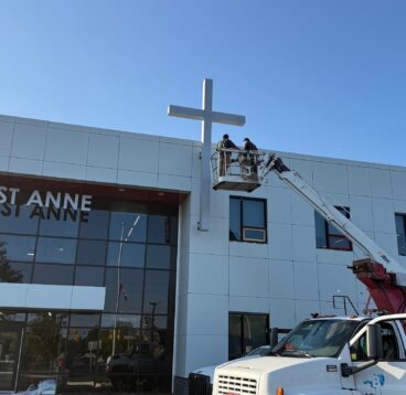 Hanging letters with custom cross